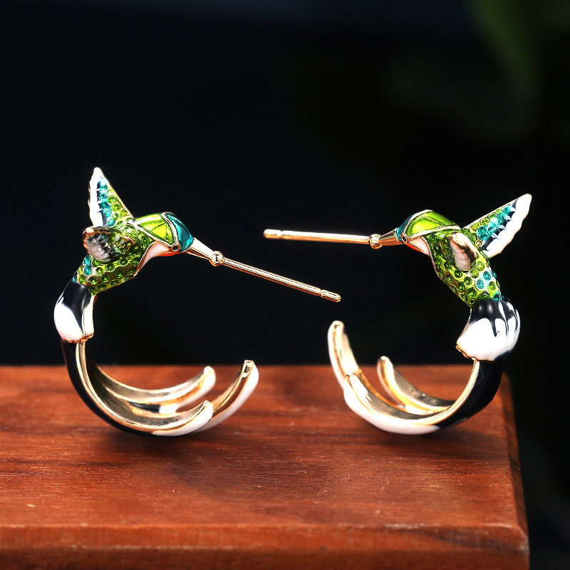 1 Pair Creative Cute Flying Hummingbird Stud Earrings