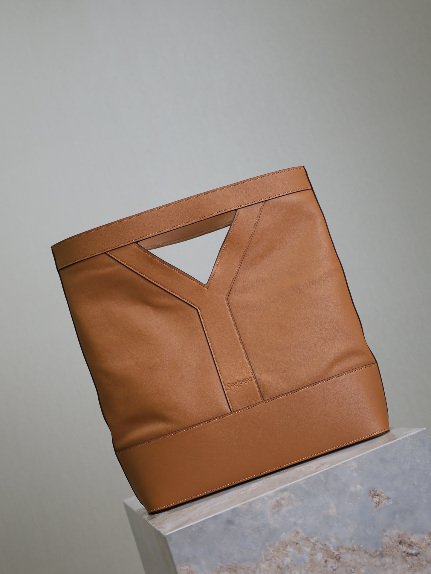 Yves Saint Laurent 24ss Autumn and Winter Limited Briefcase 817603