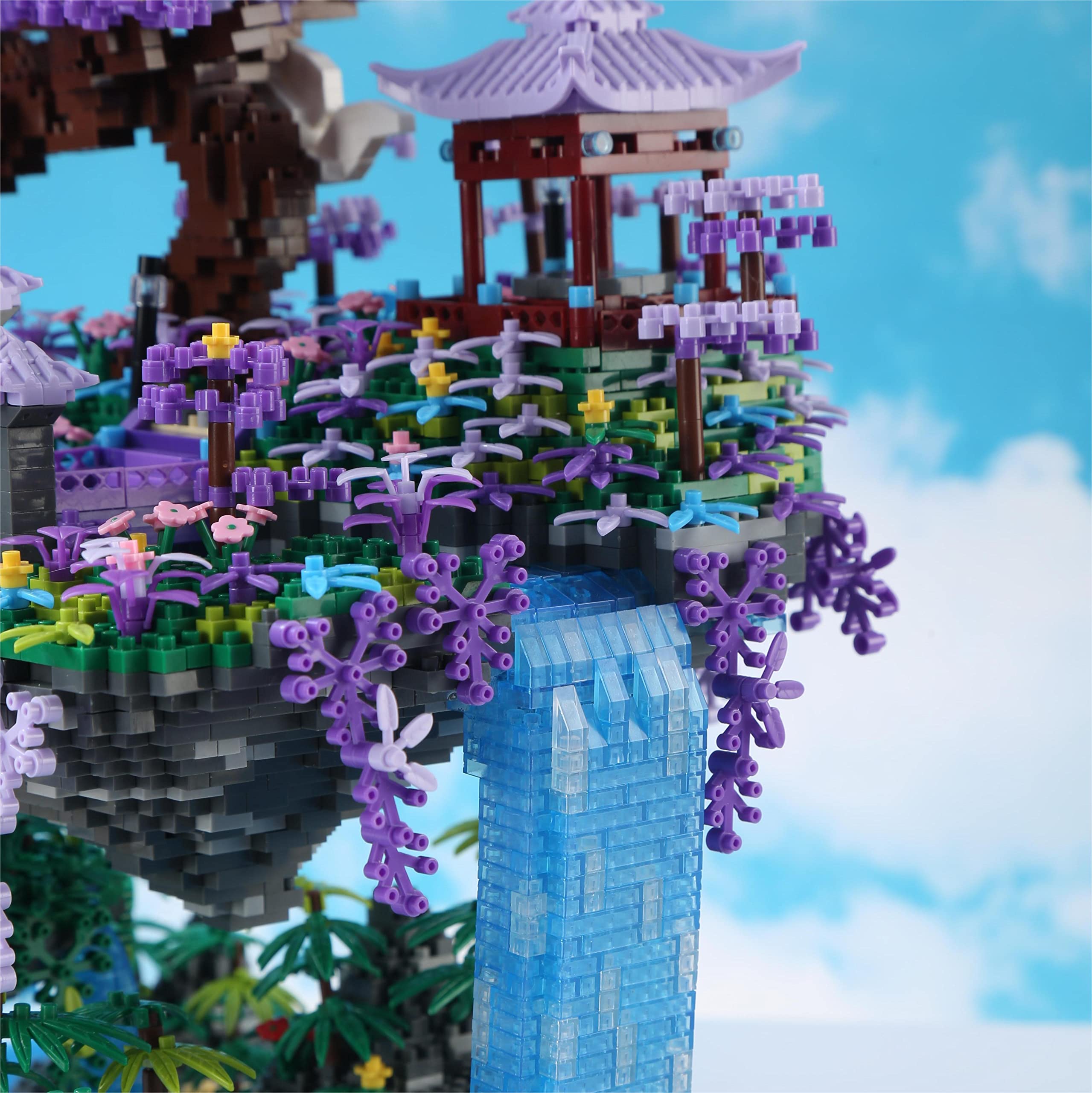 🌸 Sakura Tree House Building Set – 4574 PCS