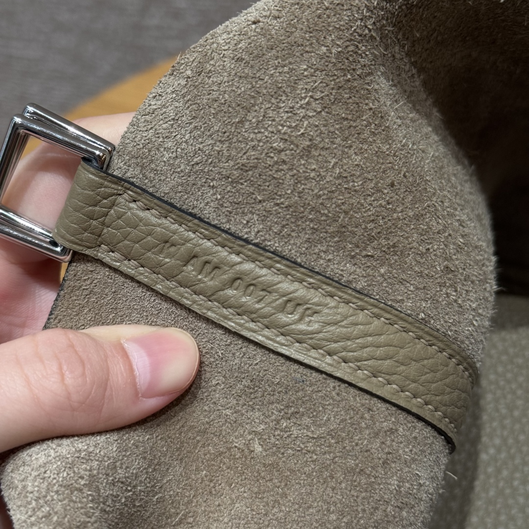 Hermès Picotin lo 8QBeige Marfa Handbag (Handmade to order)