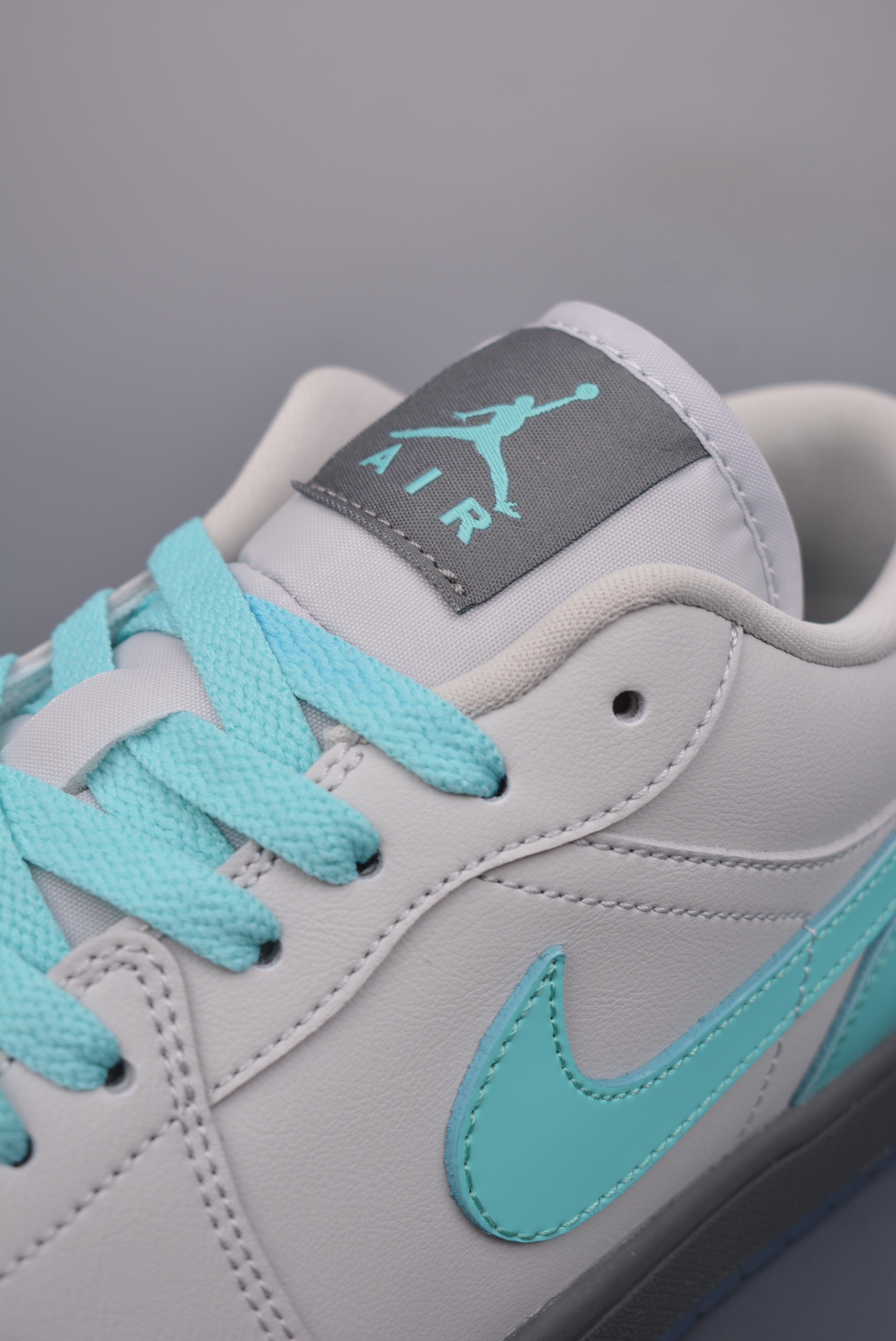 Nike Air Jordan 1 Low SE Polaroid Grey Blue HQ3599-025