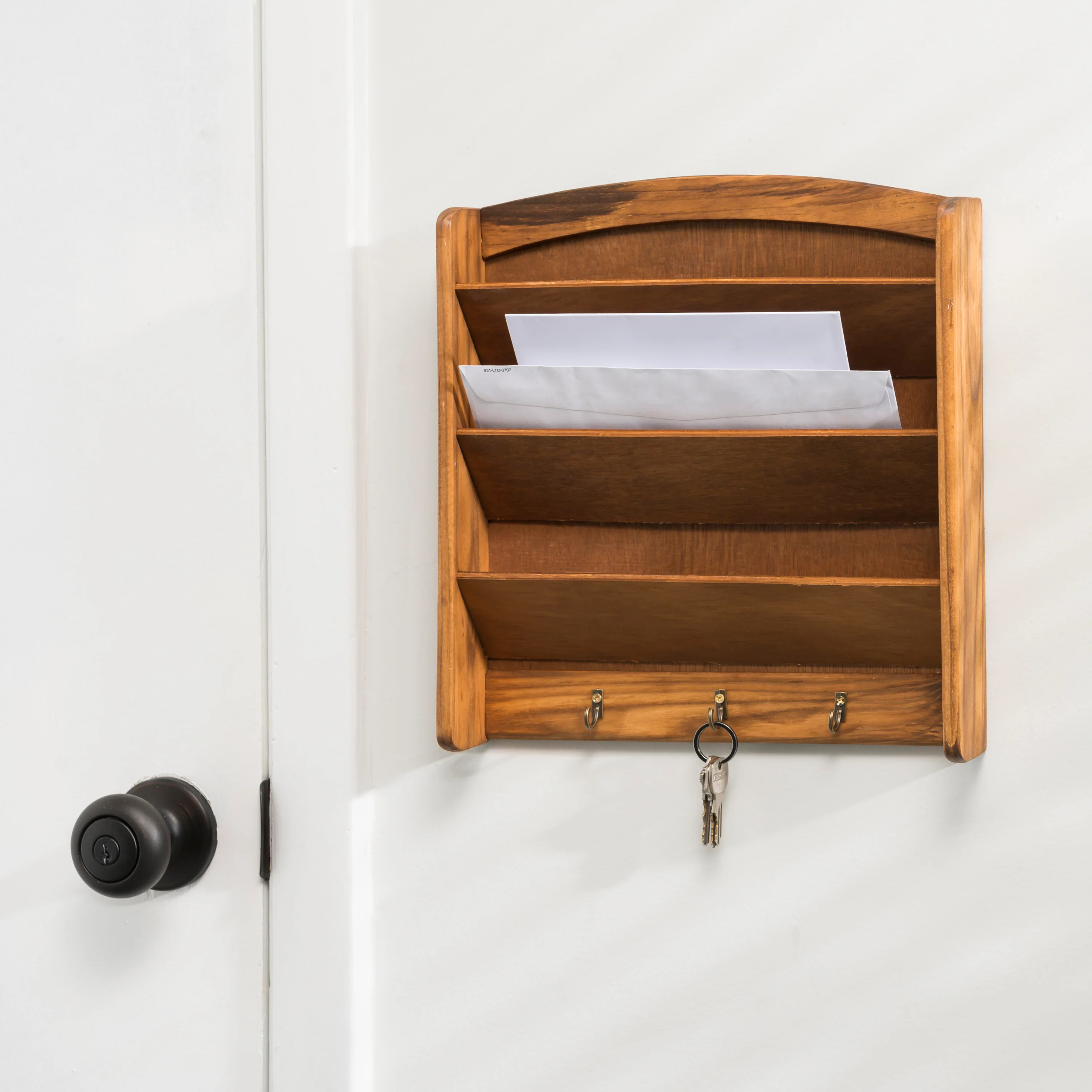 3-Tier Pine Letter Rack With Key Hooks - Natural