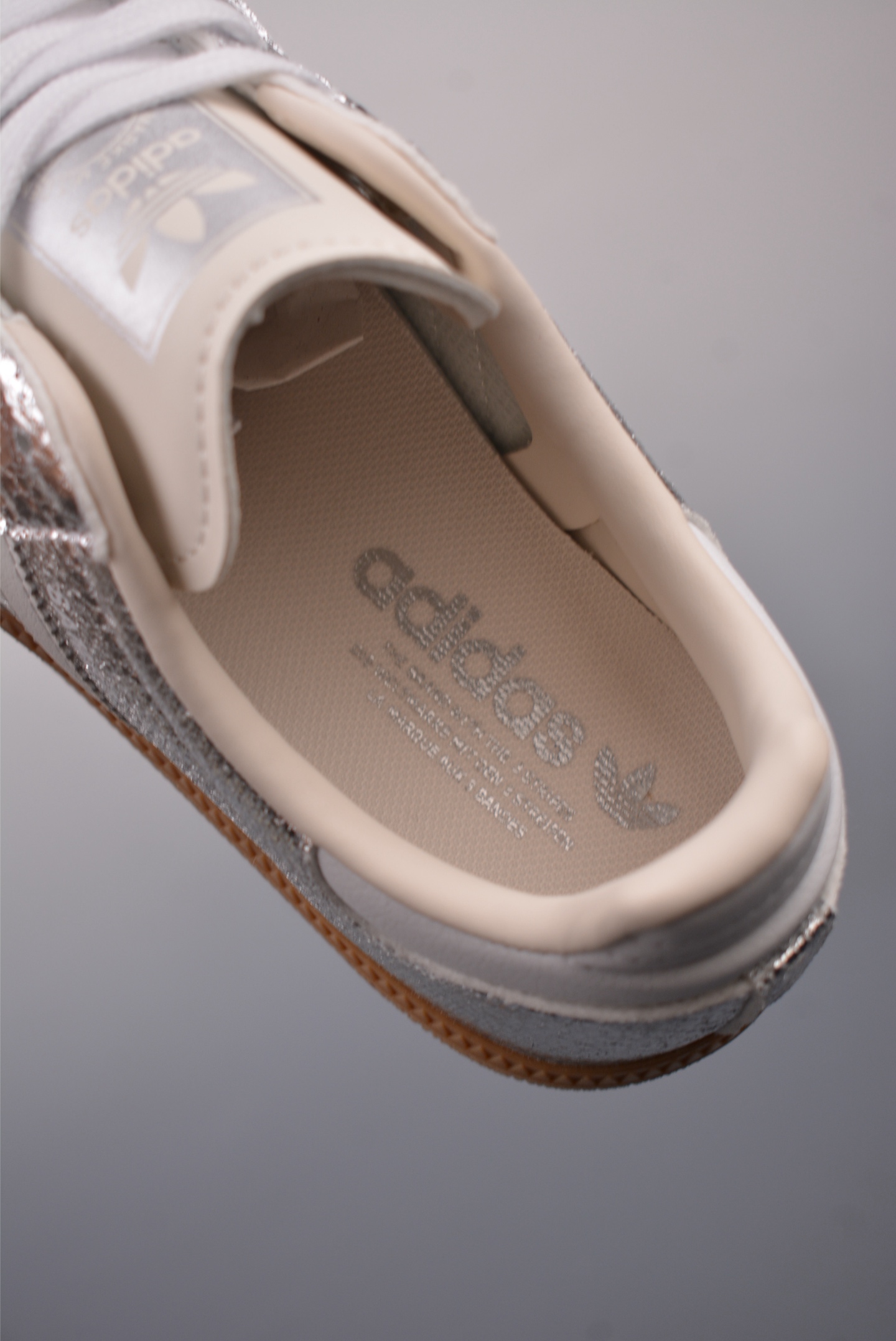 Adidas Originals Samba OG Silver Metallic Cracked Leather JR0035