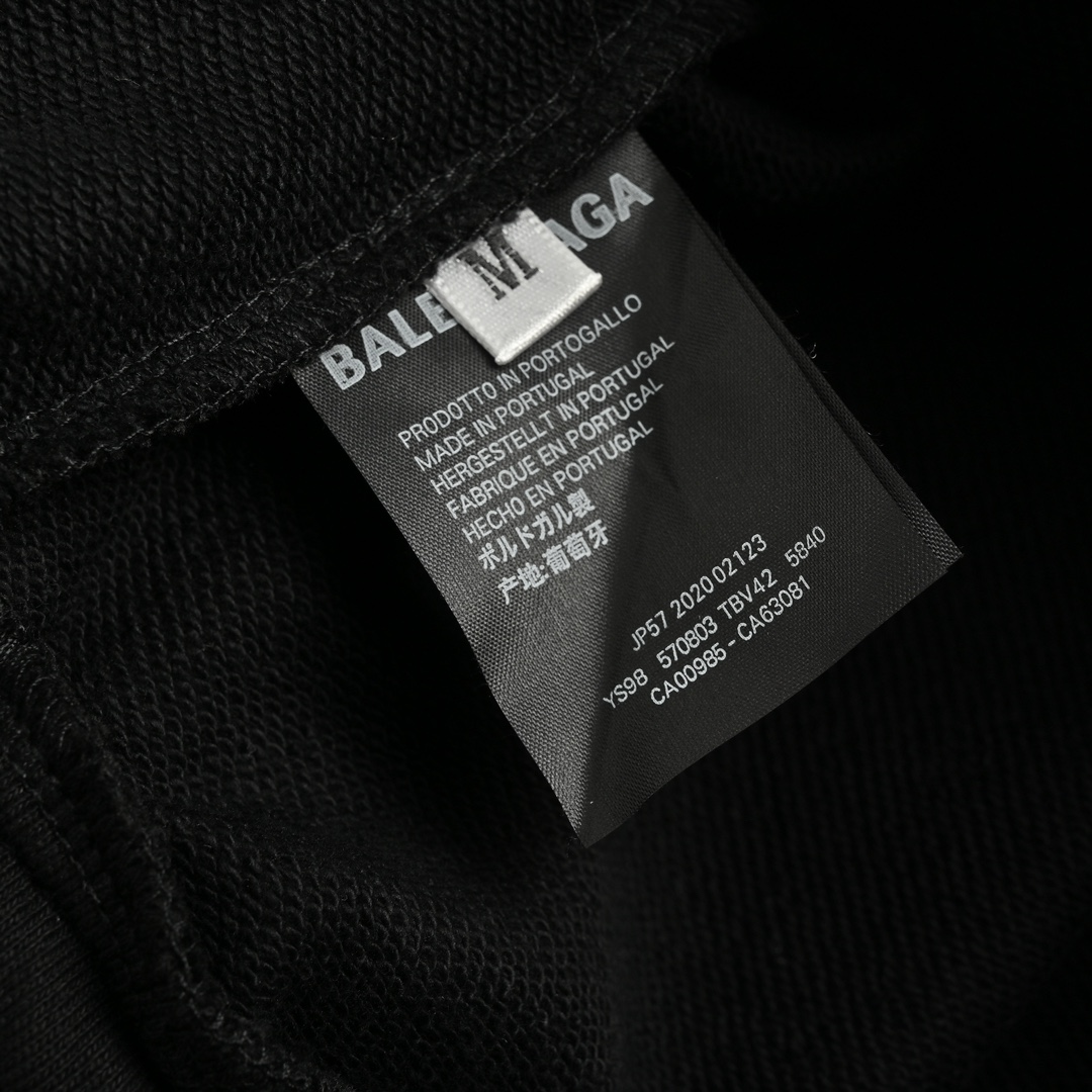 Balenciaga 24ss Gothic letter print shorts