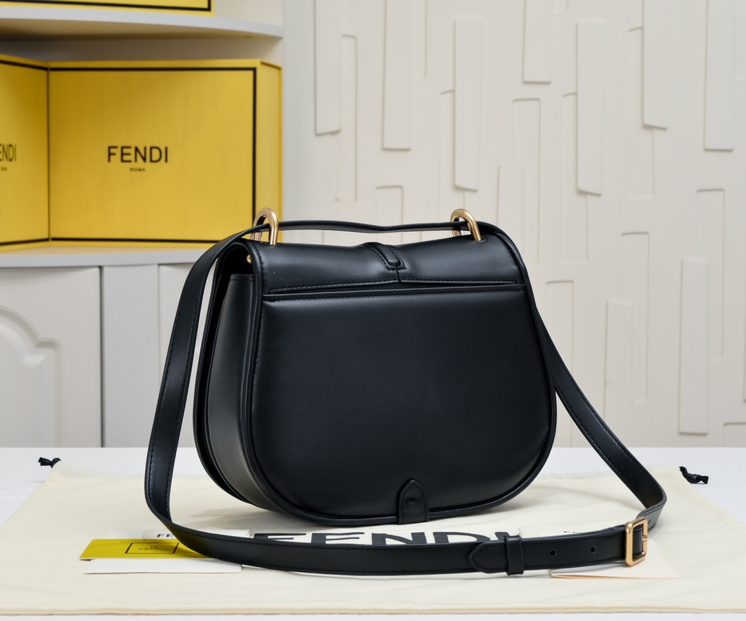 FENDI C'mon series retro large flap bag 6651