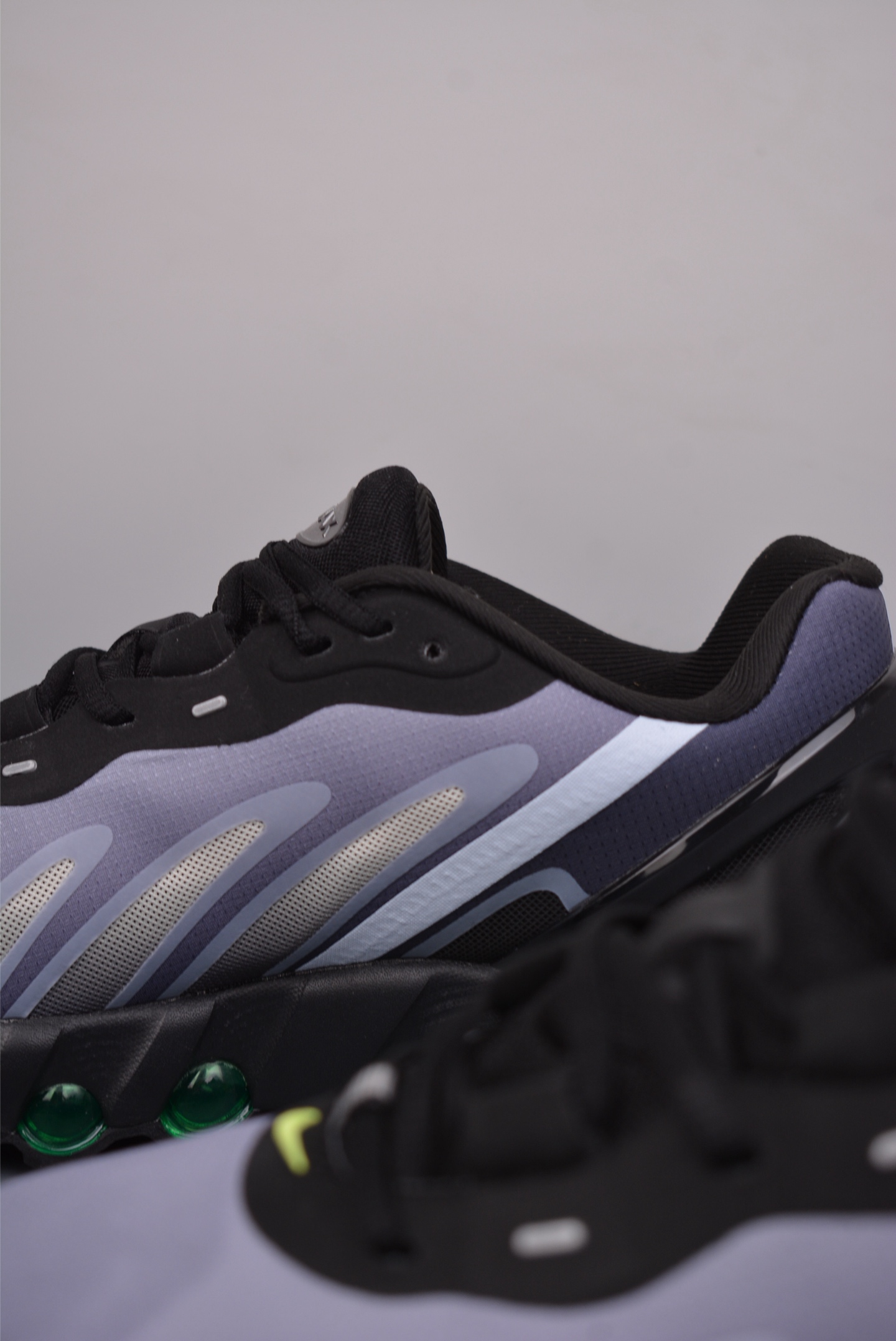 Nike Air Max DN8 Black Volt FQ7860-003