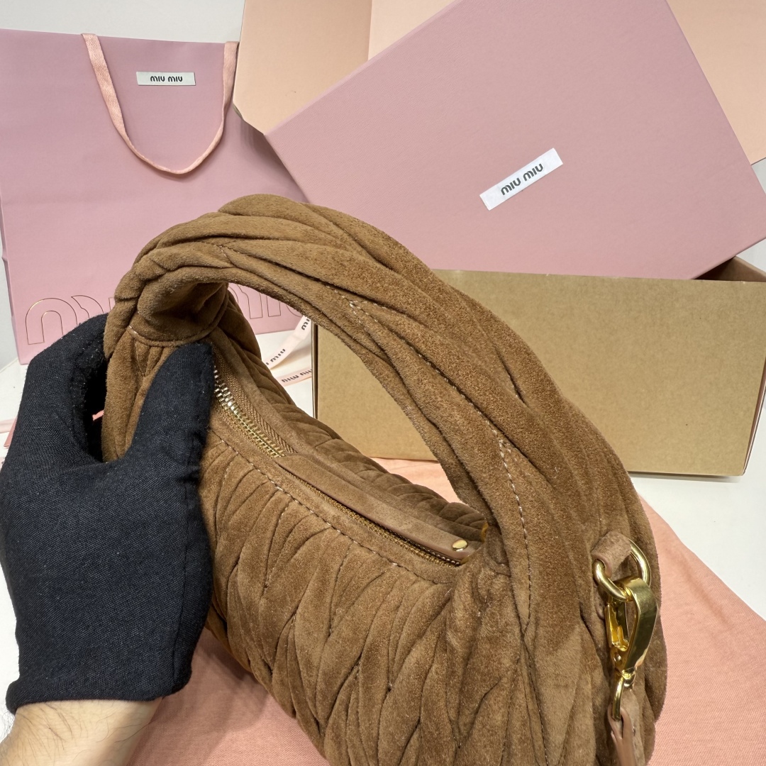 Miu Miu Miu Wander suede leather handbag 5BC125