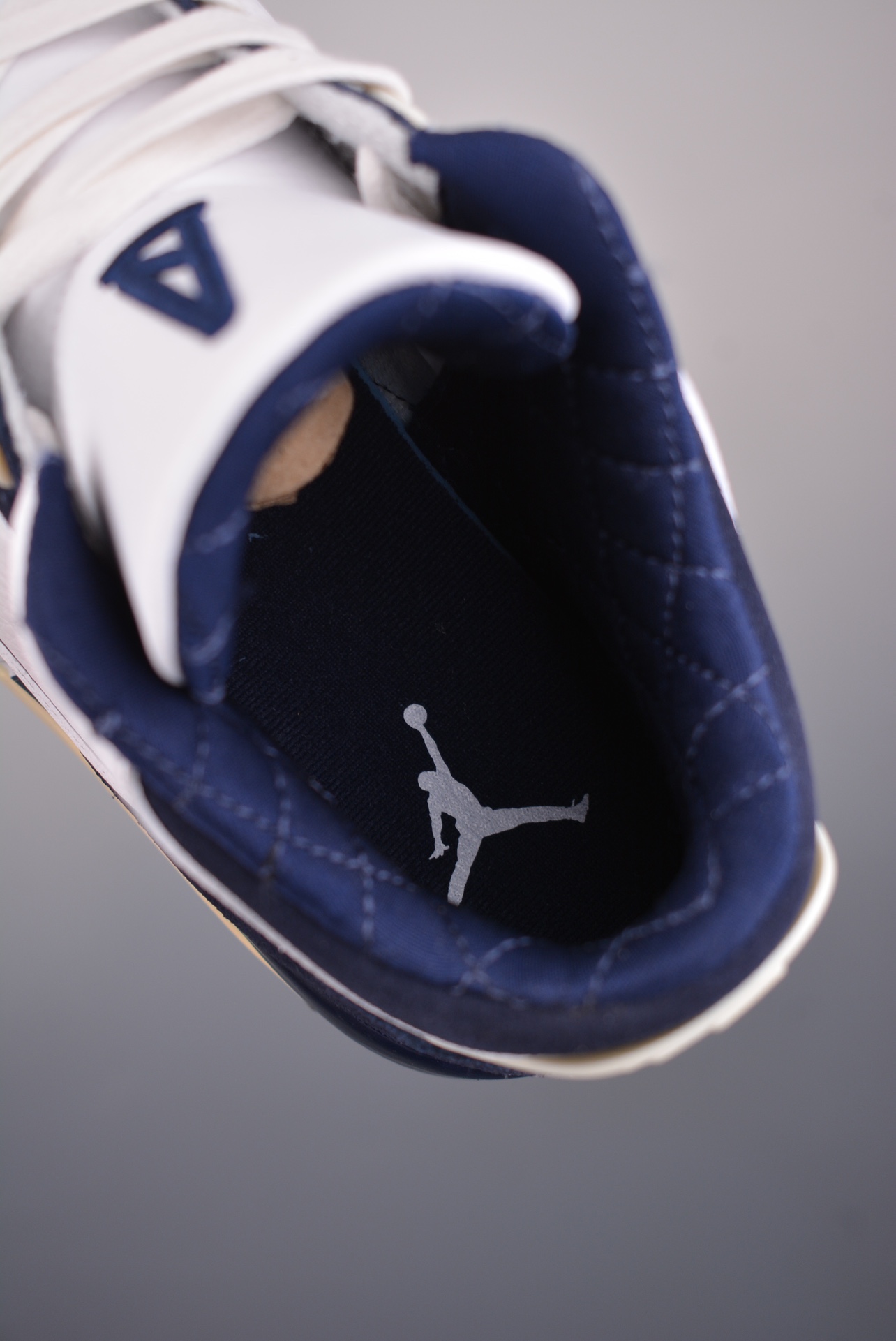 A Ma Maniére x Nike Air Jordan 3 OG SP Diffused Blue DH3434-111