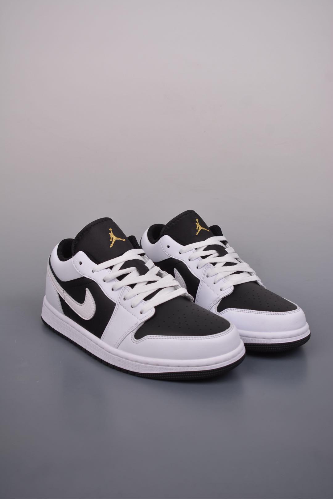 Air Jordan 1 Low AJ1 Reverse Panda  553558-172