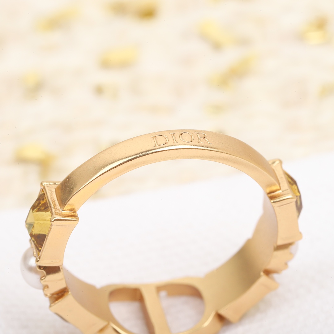 Dior Alphabet Square Diamond Ring
