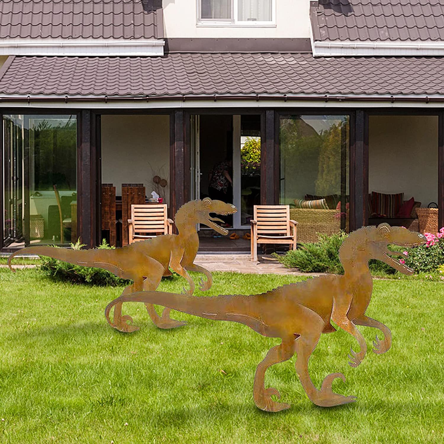 (🔥Last Day Promotion-SAVE 50% OFF)Velociraptor Garden Sculpture Set-BUY 2 GET 10% OFF & FREE SHIPPING