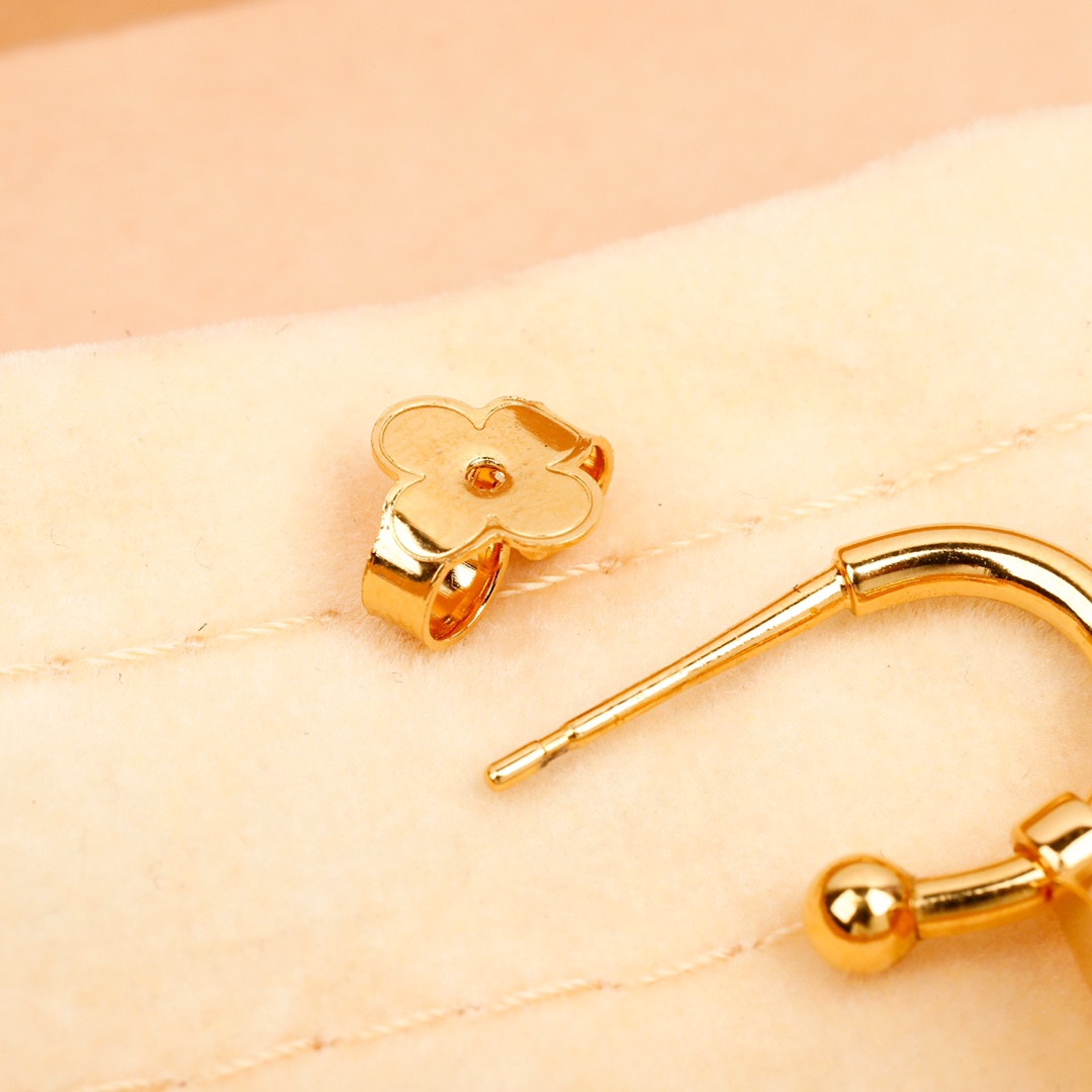 Louis Vuitton Valentine's Day Multi-element Earrings