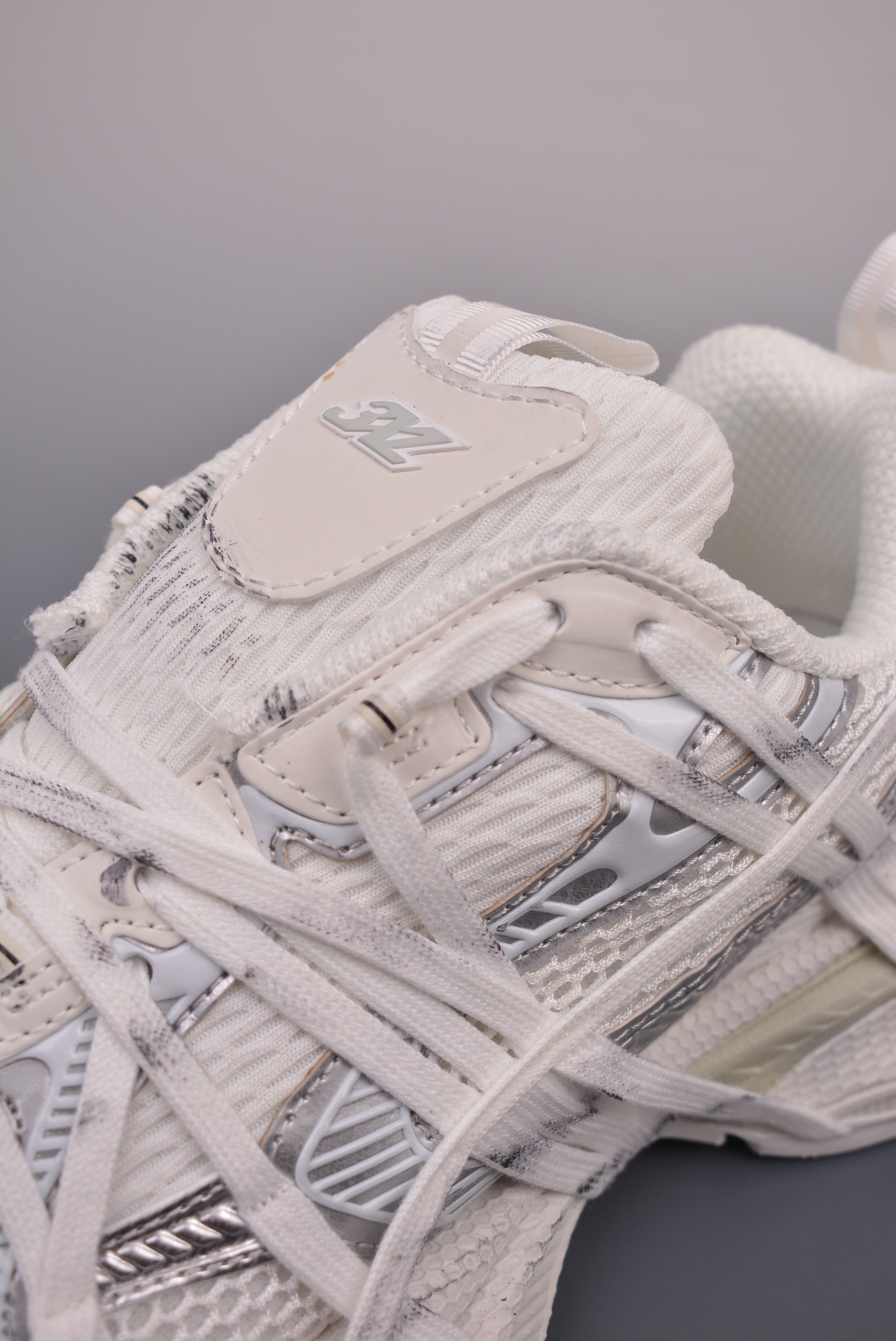 BALENCIAGA 3XL Extreme Lace Sneakers White 734731 W3XL2 0101