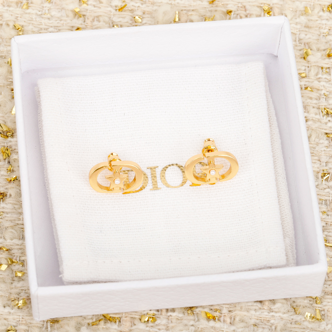 Dior star cd earrings