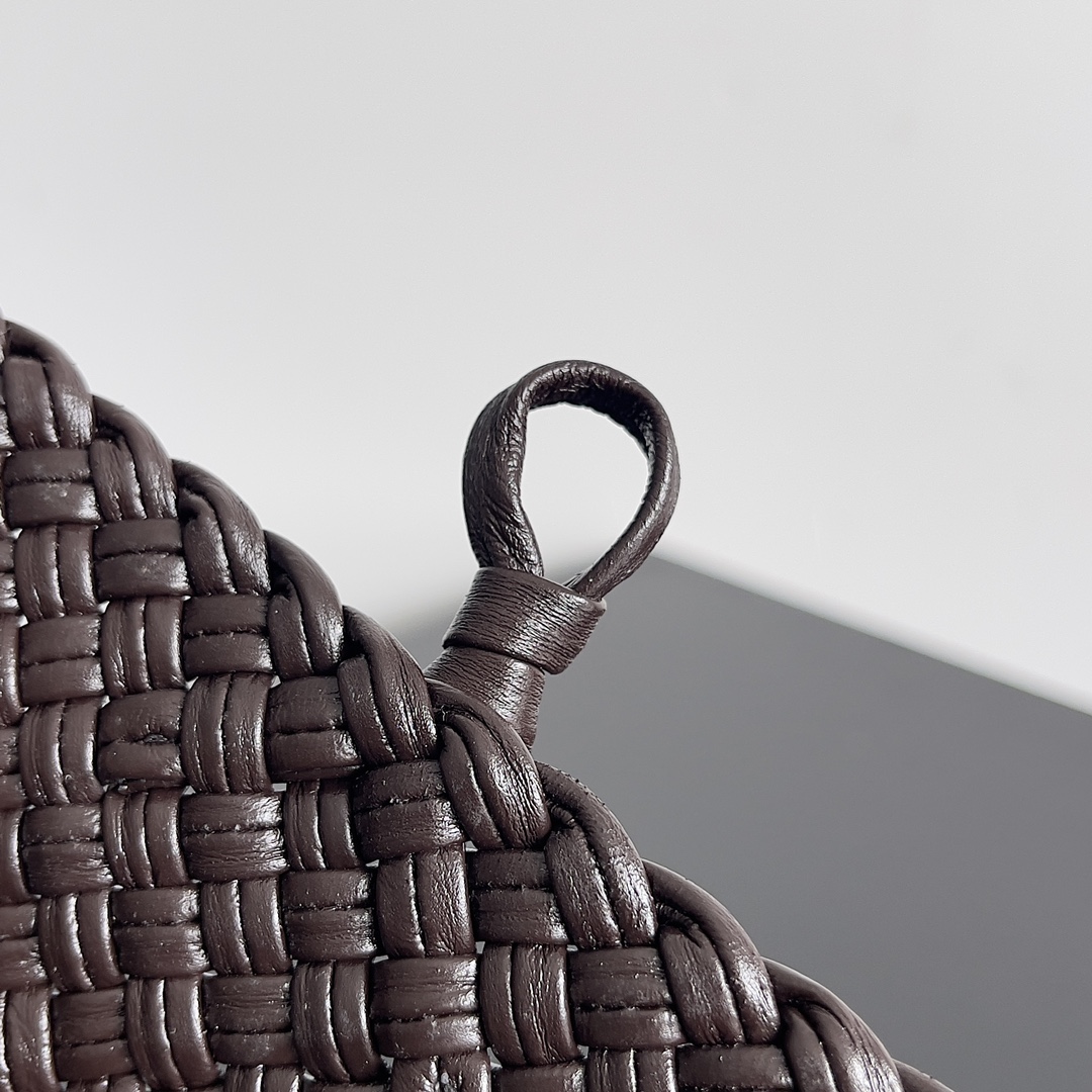 Bottega Veneta tosca gold ball shoulder bag 777678