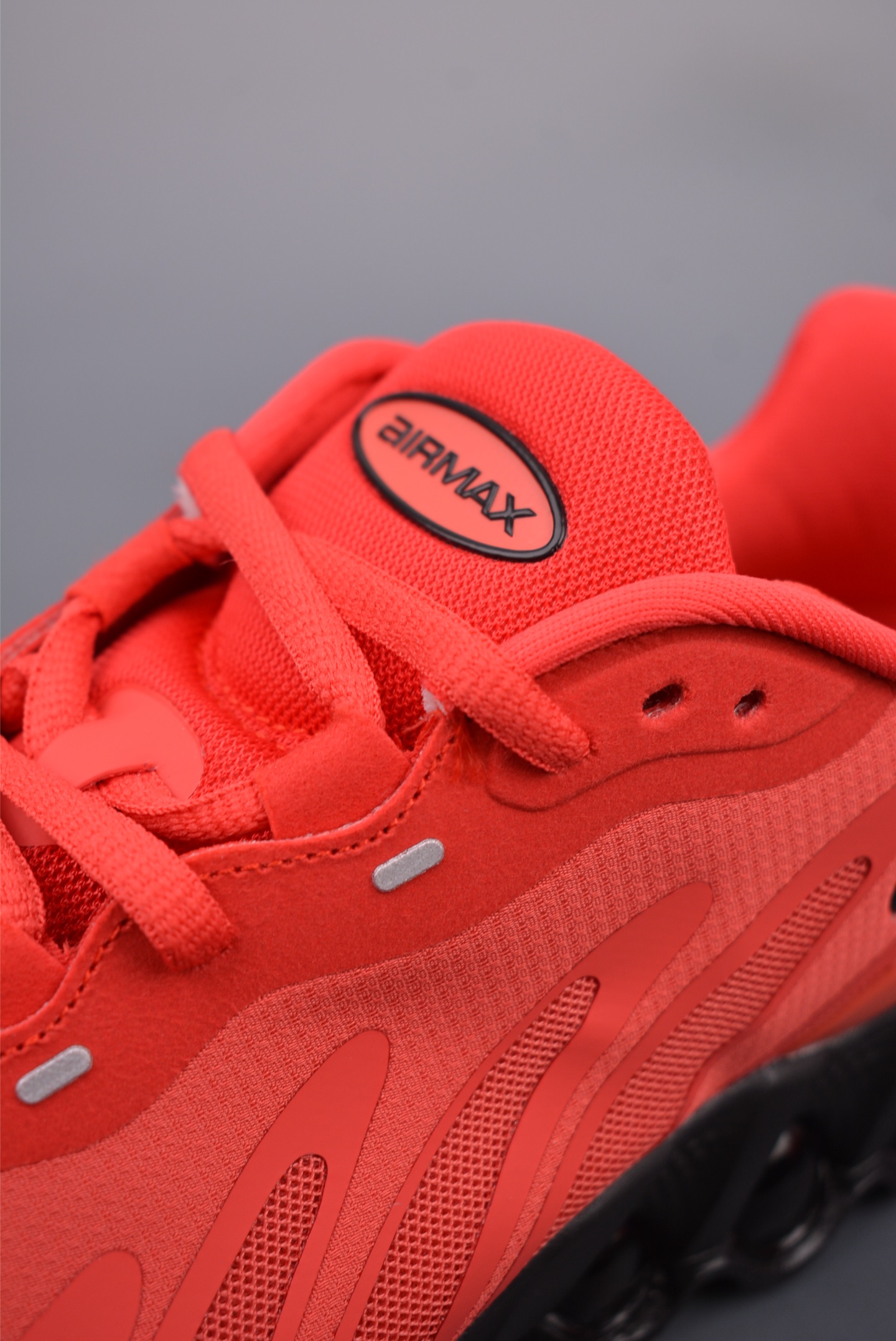 Nike Air Max DN8 running shoes Red and Black FQ7860-036