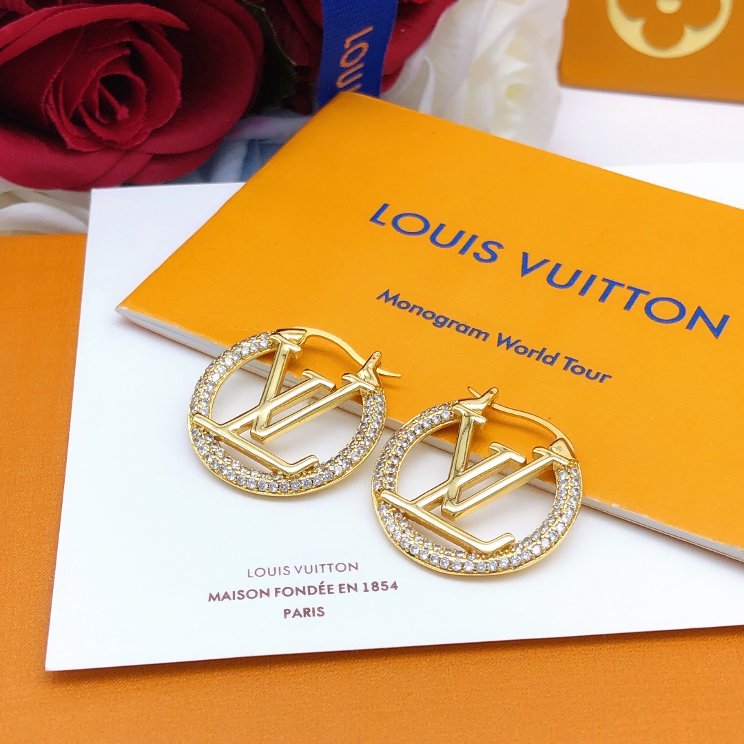 Louis Vuitton Round Diamond Earrings