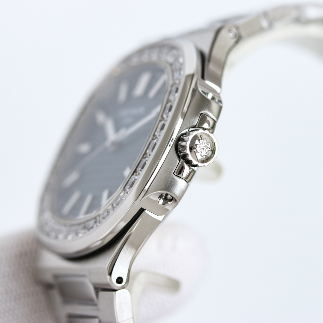 Patek Philippe PP Nautilus Sport Elegance Series 57111A-014
