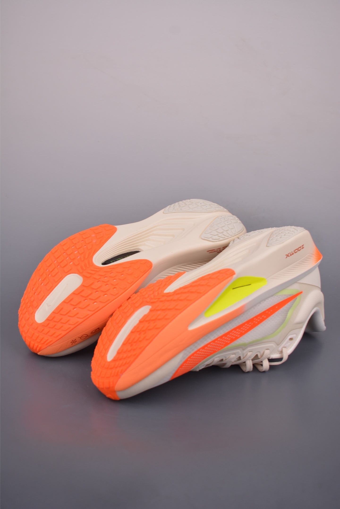 NIKE AIR Zoom RIVAL Fly 6“Off-white orange” FN8455-105