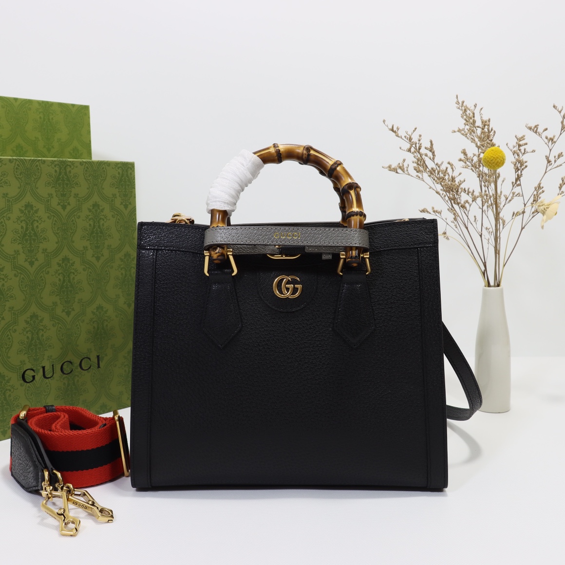 Gucci Diana series bamboo medium tote bag 702721 U3ZDT 1073