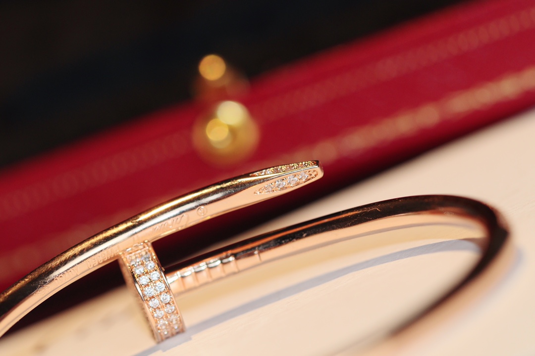 Cartier thick nail diamond bracelet