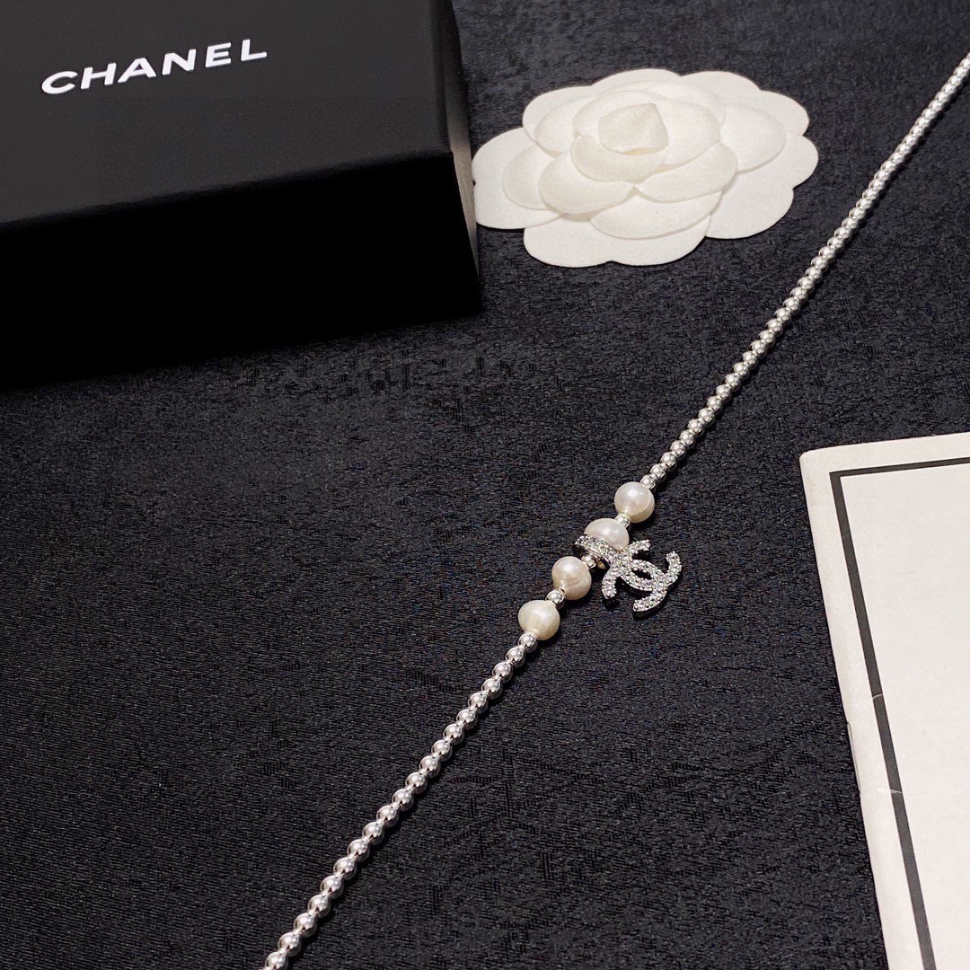 Chanel double c diamond pearl necklace