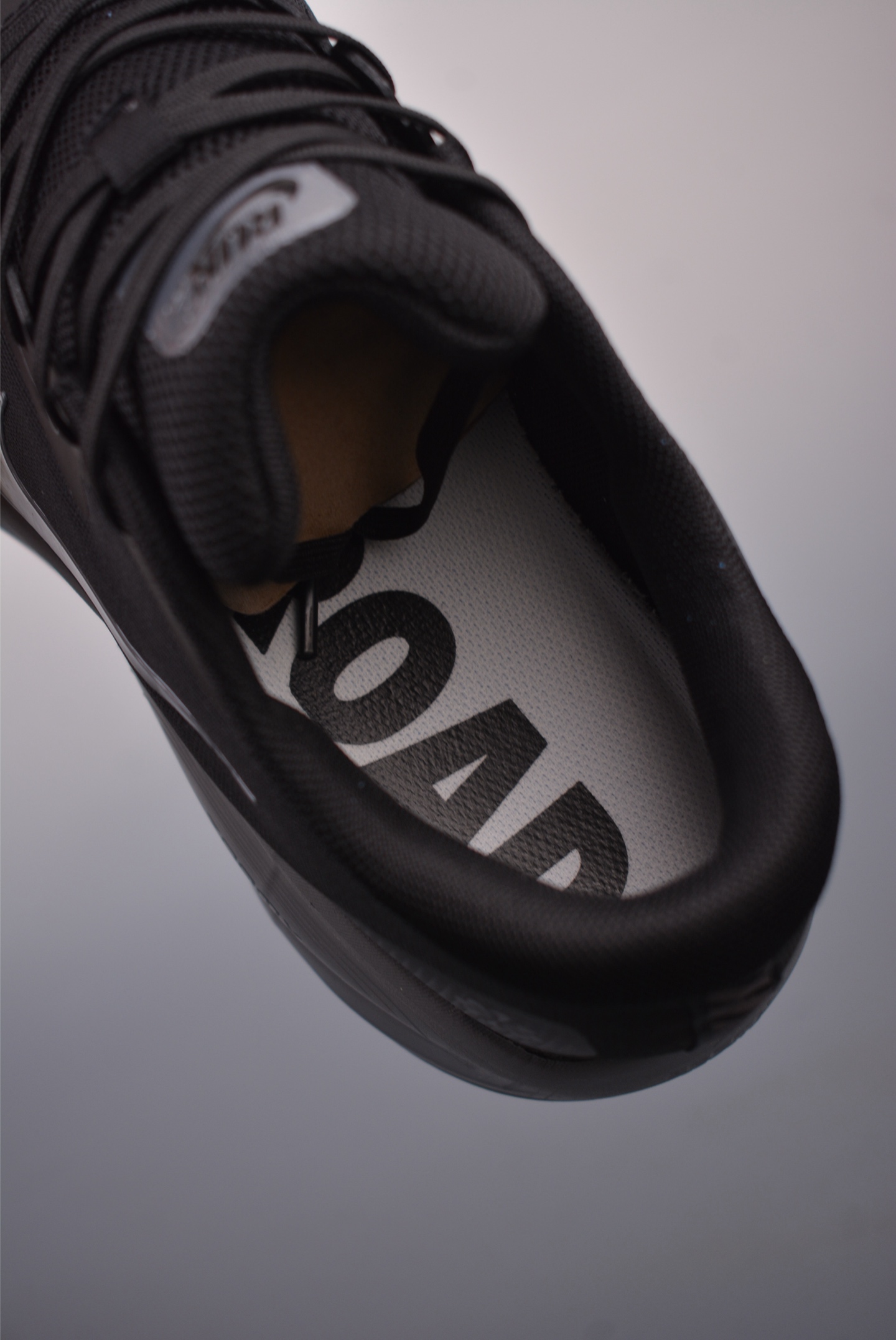 Nike Air Zoom Vomero 18X Black Grey HM2519-372