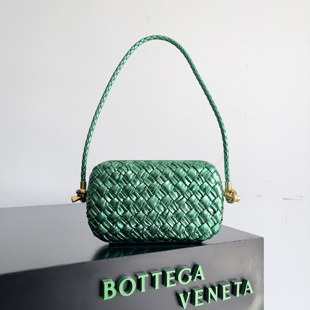 Bottega Veneta Knot woven evening bag 717623