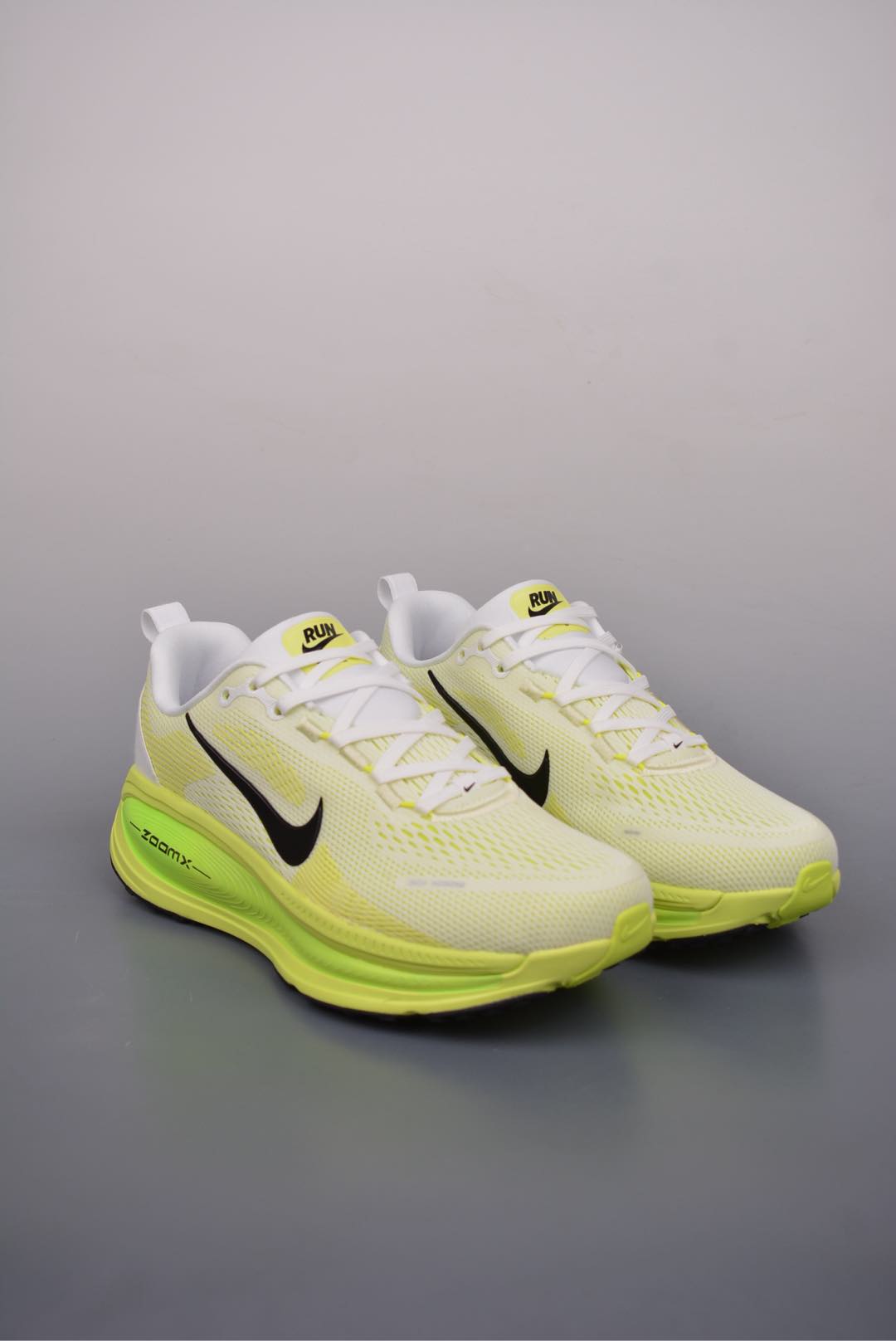 Nike Vomero 18 ZoomX Beige Black Volt