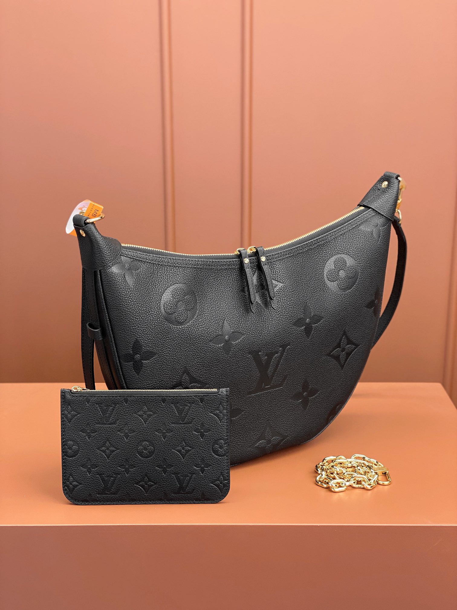 Louis Vuitton LOOP HOBO Handbag M46725