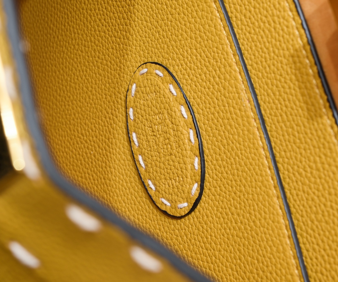 FENDI ekaboo ISeeU medium handbag 3310