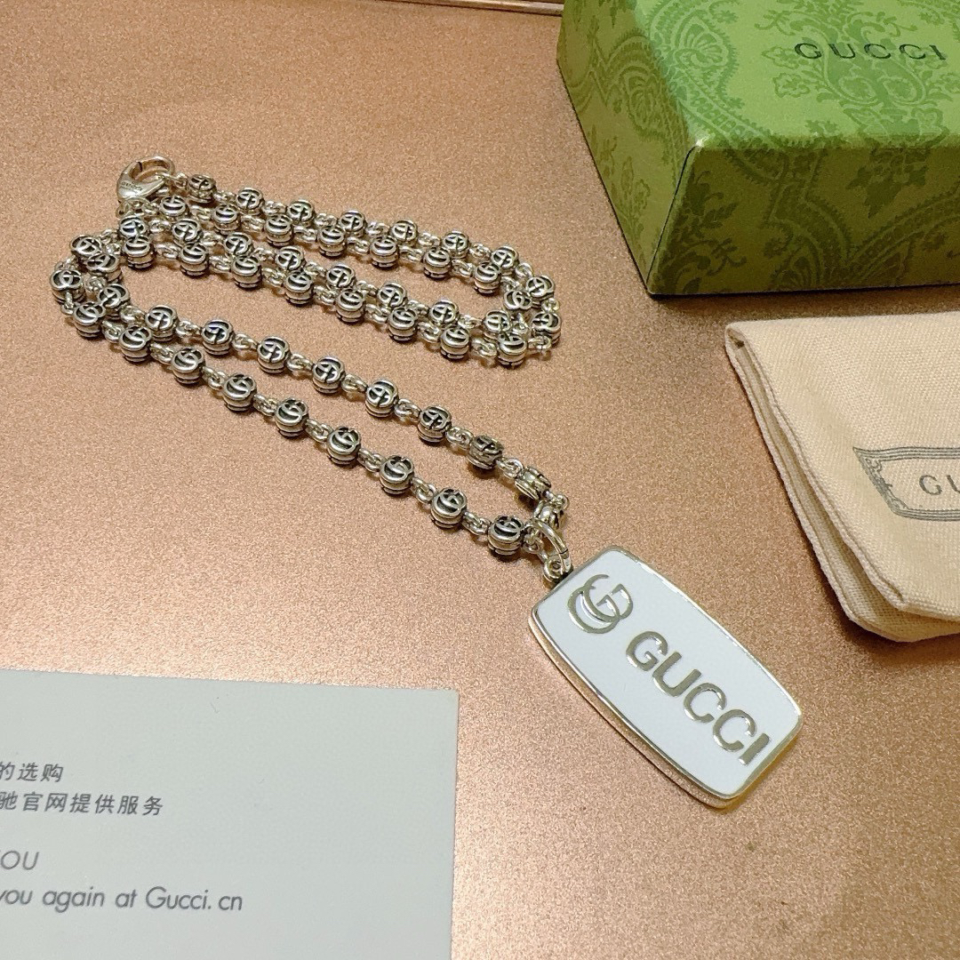 Gucci Anger Forest series GG white square necklace