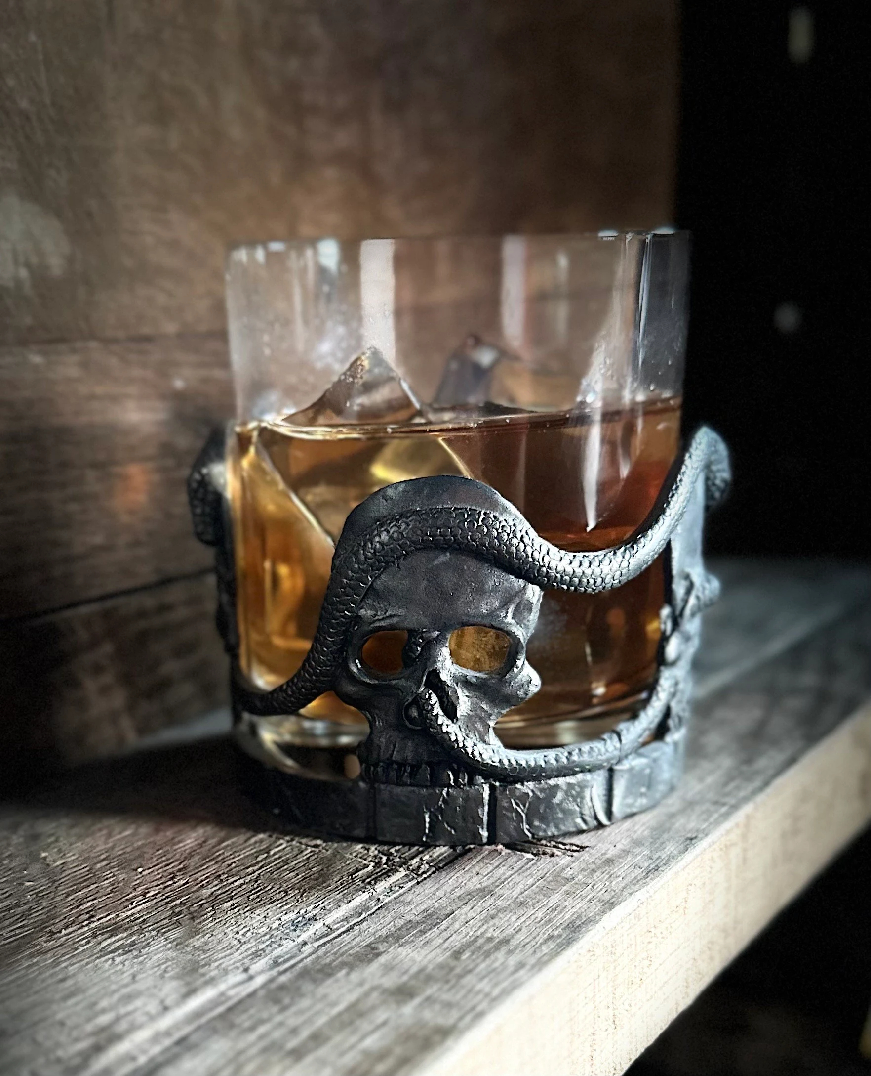 ☠️ Handcrafted Skull & Snakes Pewter Whisky Glass 🐍