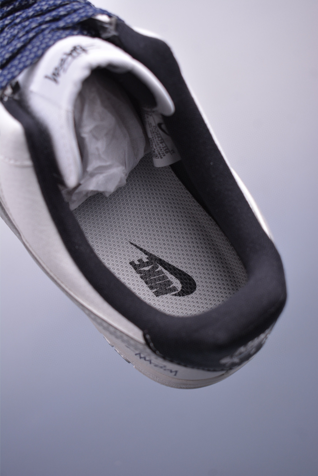 Stussy x Nike Air Force 1 07 Low Sneakers White and Blue HH7518-037