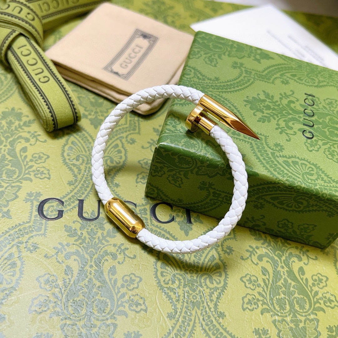 Gucci white cowhide braided bracelet