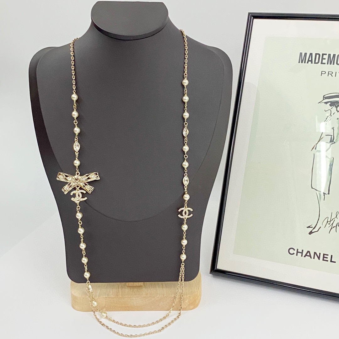 CHAN 24 full diamond double c hollow bow pearl double layer necklace