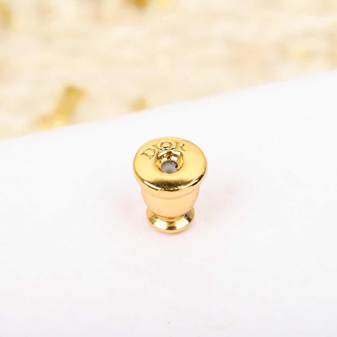 Dior three-piece earrings