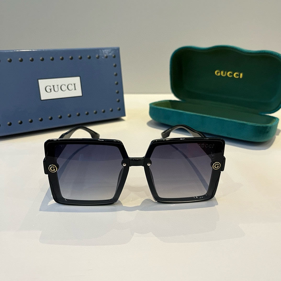 Gucci Square Frame Sunglasses