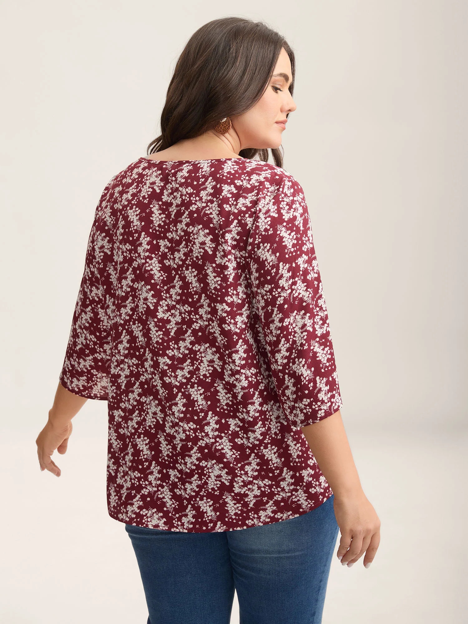 Floral Print Curvy Hem V-Neck Shirt