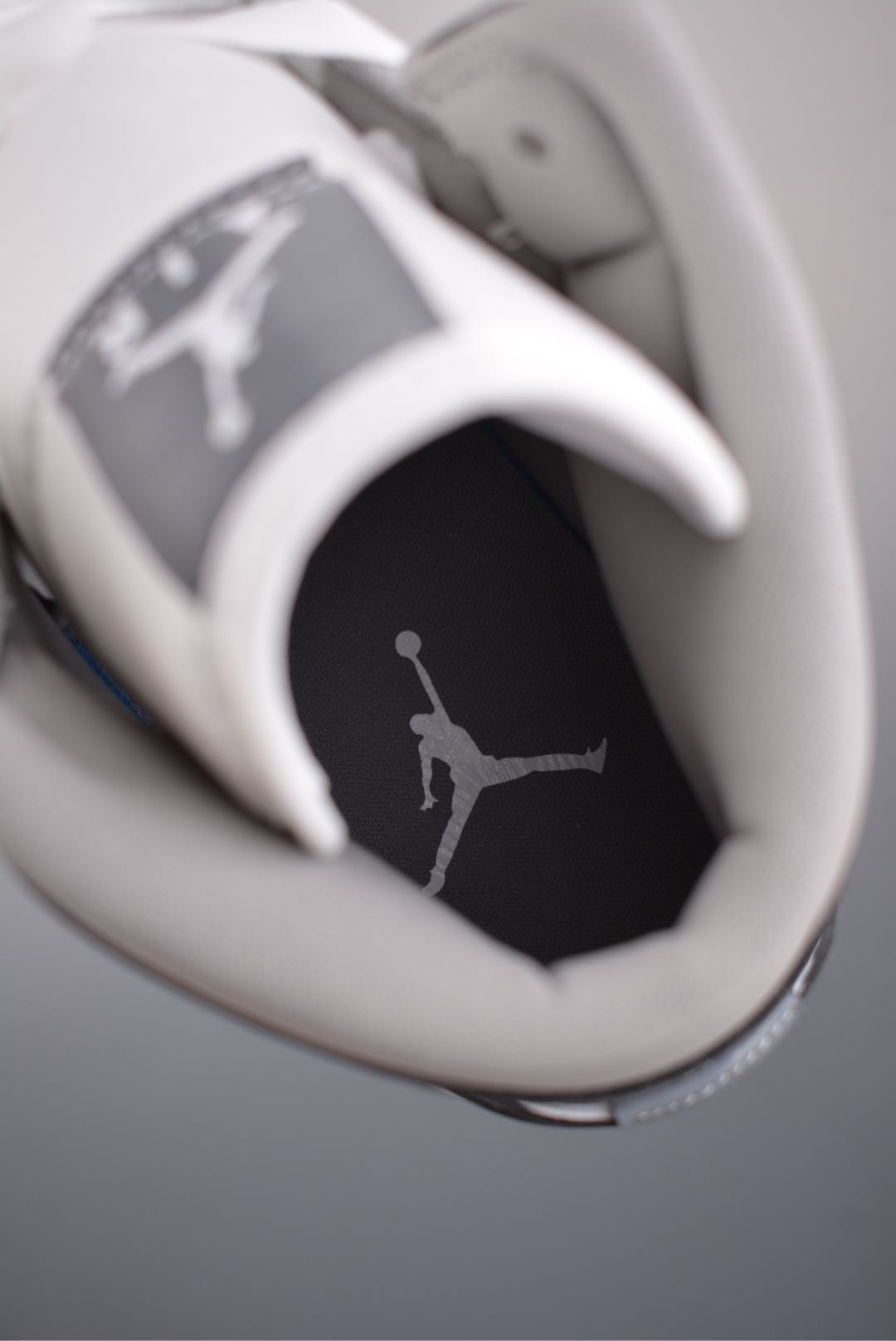 Air Jordan 1 Mid Off-White HF3216-100