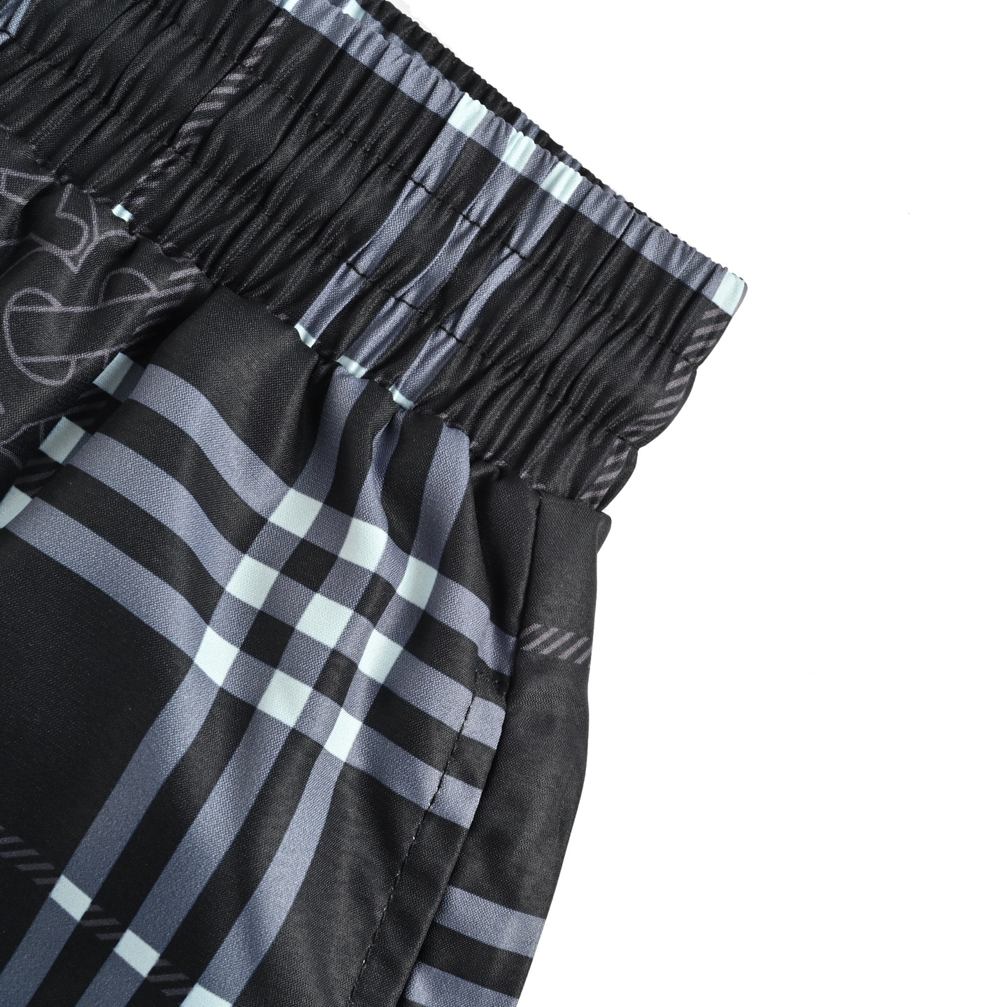 Burberry 25ss check print beach shorts