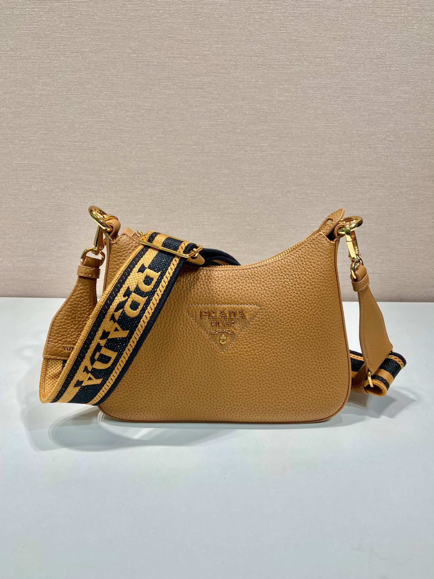 Prada shoulder bag 1BH193