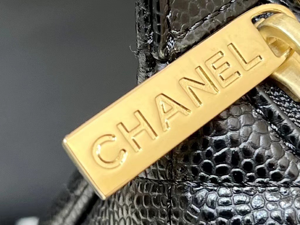 Chanel Vintage Second-Hand Underarm Bag 50920