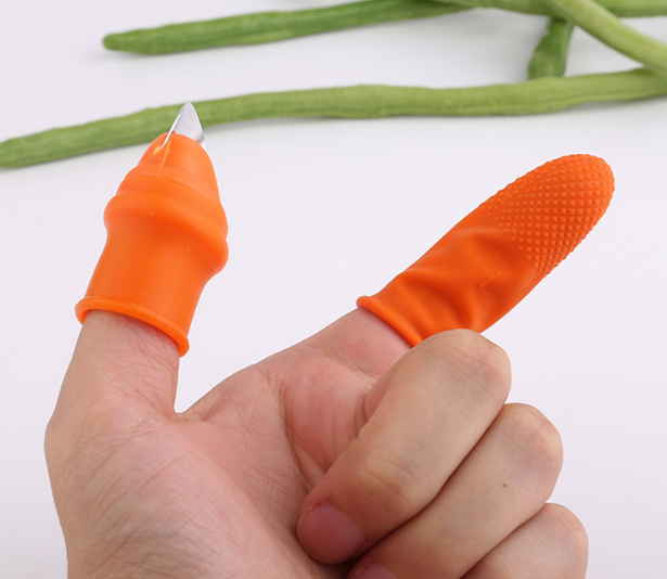 Harvesting Thumb Knife  (BUY 2 GET 1 FREE)