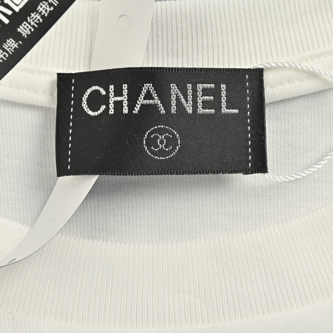 Chanel small logo on the neckline simple letters solid color short sleeves