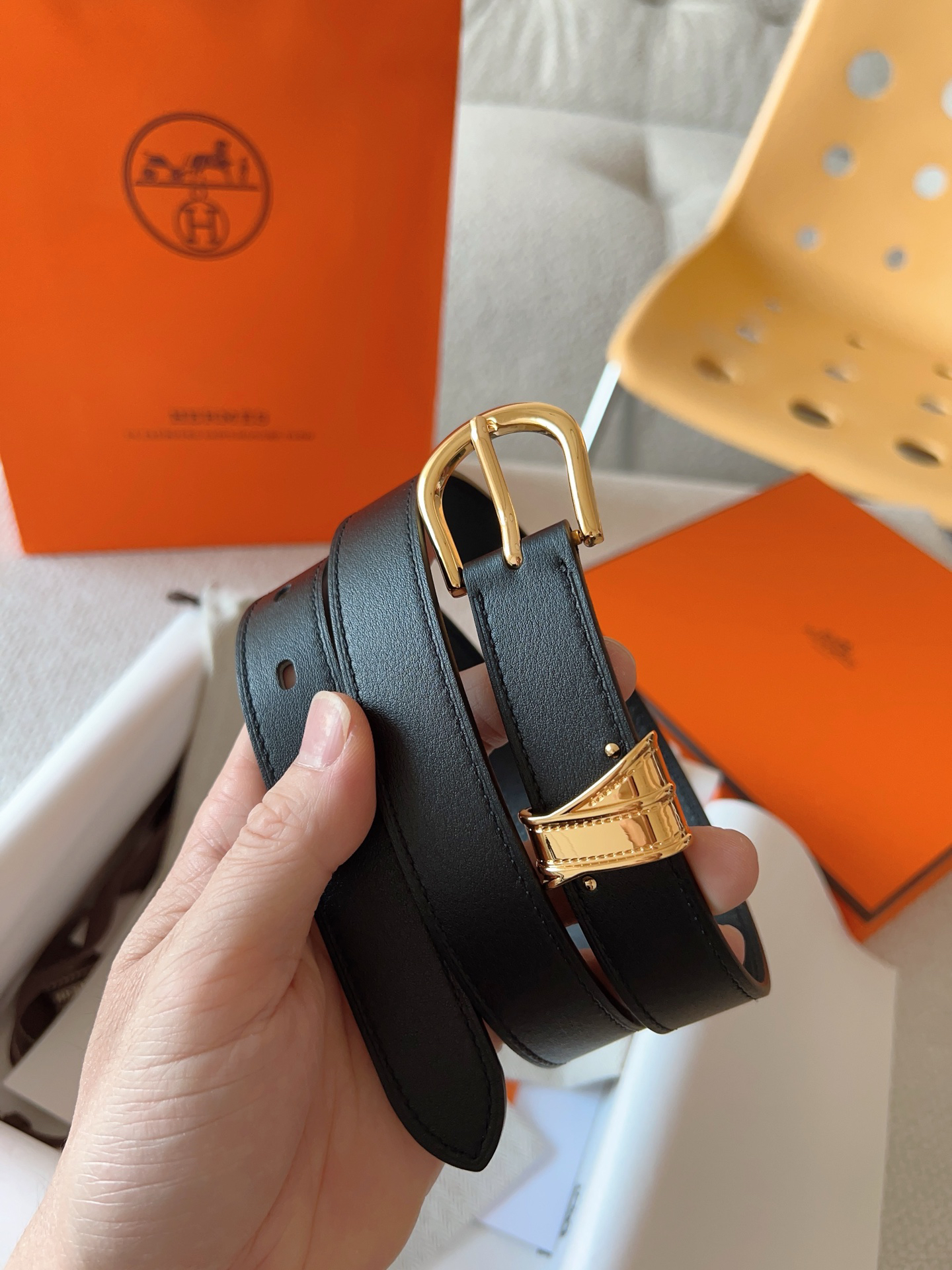 Hermès Women's Calfskin Double-Sided Pin Buckle Belt 2.4cm Width