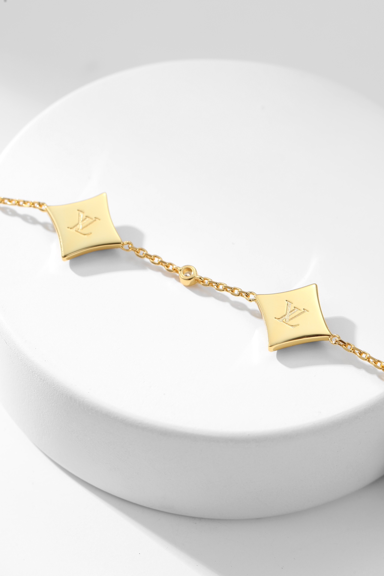 Louis Vuitton four leaf clover bracelet