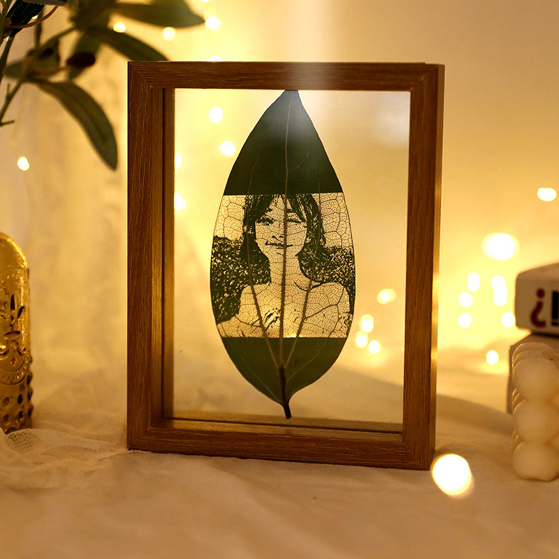 Handmade Customized Leaf Carving Photos Art