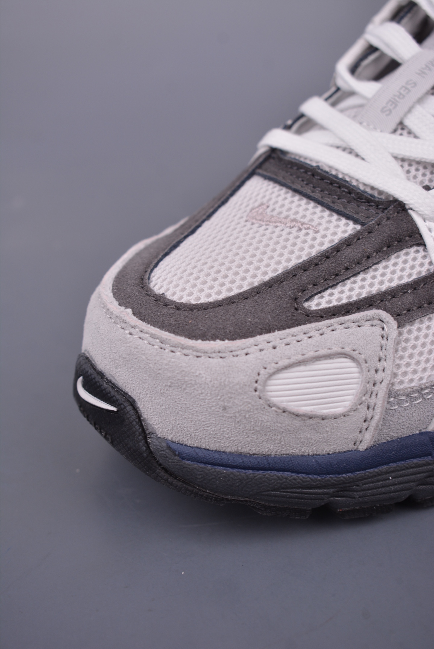 Nike Initiator Running Shoes Light Gray Blue Black IB3081-001