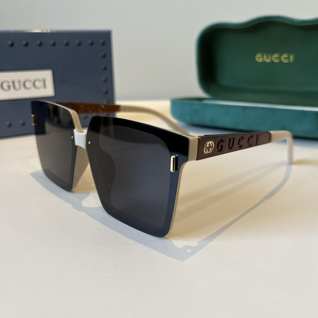 Gucci Square Frame Sunglasses